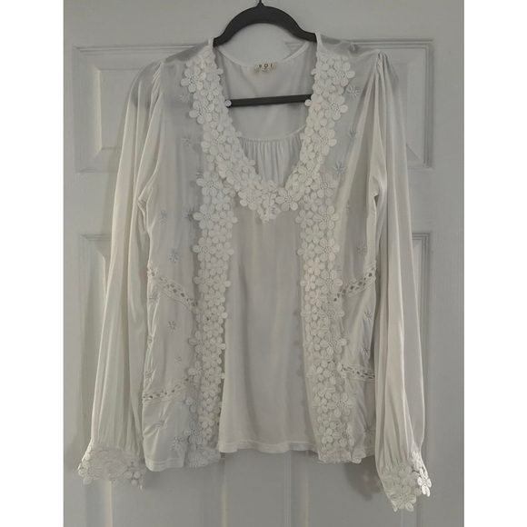 Women's POL White Floral Embroidered Blouse, Size L - Picture 2 of 8